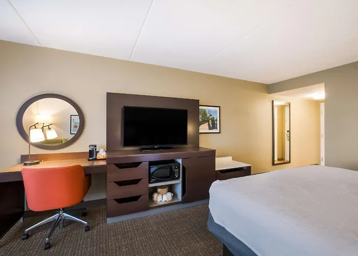 Hotel Hampton 3*
